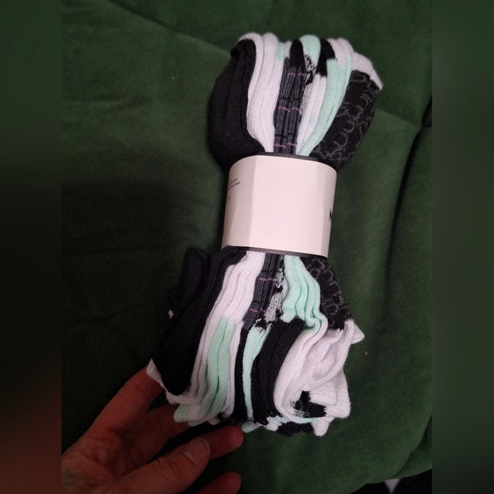 10 pairs of low cut socks